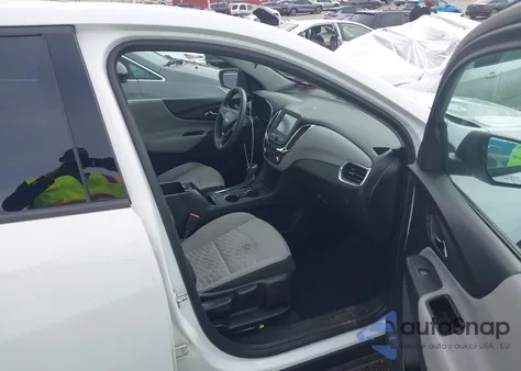 2018 Chevrolet Equinox Ls z USA, uszkodzony, nr VIN 2GNAXHEV7J6280213